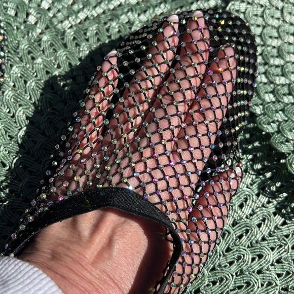 New size 40 women’s Rhinestone mesh sock shoes. Fits size 8.5-9 medium. - Picture 7 of 7